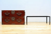 稀少幅サイズ‼︎美しい光沢感が時代の貫禄を感じさせるアイアンフレーム付き二本松衣裳箪笥 BB3254