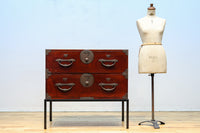 稀少幅サイズ‼︎美しい光沢感が時代の貫禄を感じさせるアイアンフレーム付き二本松衣裳箪笥 BB3254