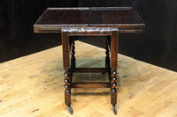 レリーフ彫刻で飾られたエレガントなワゴン BB3256