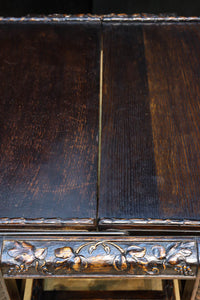 レリーフ彫刻で飾られたエレガントなワゴン BB3256