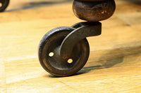 レリーフ彫刻で飾られたエレガントなワゴン BB3256