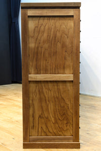 大珍品!!引き出し88杯を備えた黒柿の味わいが素敵な圧巻の大容量収納箪笥BB3258