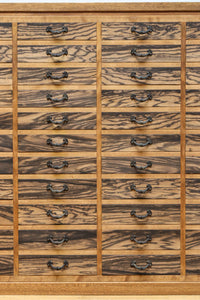 大珍品!!引き出し88杯を備えた黒柿の味わいが素敵な圧巻の大容量収納箪笥BB3258