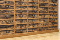 大珍品!!引き出し88杯を備えた黒柿の味わいが素敵な圧巻の大容量収納箪笥BB3258