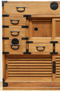 Merchant Chest BB3270