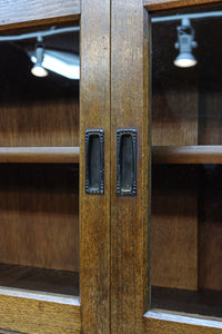 蔵書の保管に最適な奈良の薬問屋さんで使われていた極上ガラスケース BB3276