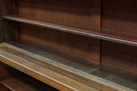 蔵書の保管に最適な奈良の薬問屋さんで使われていた極上ガラスケース BB3276