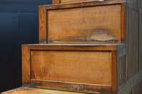 極上の杢目に艶やかな光沢が放つ上品な佇まいの階段箪笥 BB3300