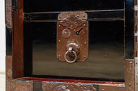 稀少サイズ!! 鶴亀の豪華装飾金具で華やかな面持ちをした庄内箪笥 BB3313