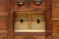 気品ある色艶に伝統の風格漂う両面手摺付き階段箪笥 BB3317