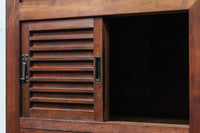 気品ある色艶に伝統の風格漂う両面手摺付き階段箪笥 BB3317