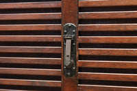 気品ある色艶に伝統の風格漂う両面手摺付き階段箪笥 BB3317