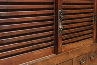 気品ある色艶に伝統の風格漂う両面手摺付き階段箪笥 BB3317