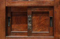 気品ある色艶に伝統の風格漂う両面手摺付き階段箪笥 BB3317