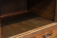 気品ある色艶に伝統の風格漂う両面手摺付き階段箪笥 BB3317