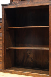 気品ある色艶に伝統の風格漂う両面手摺付き階段箪笥 BB3317