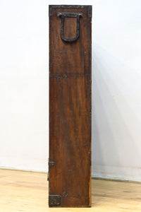 古色を帯びた枯れ具合に圧巻の引き出しが並ぶ百目箪笥 BB3320