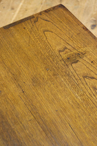 味わい深い面持ちの両袖タイプの彫金机 BB3325