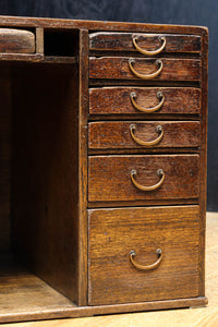 味わい深い面持ちの両袖タイプの彫金机 BB3325