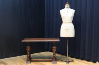 置台や飾り台に!! モダンな雰囲気溢れる小型バルボスレッグテーブル BB3330