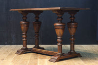 置台や飾り台に!! モダンな雰囲気溢れる小型バルボスレッグテーブル BB3330