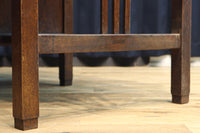 デザイン性の高いレトロ感溢れるデスク BB3332