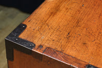 木地色の色彩を黒枠で整えた雅で美しい最上箪笥 BB3334