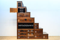 優美なけやき杢目に漆の艶やかな光沢が貫録を漂わす美濃階段箪笥 BB3337