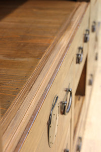 優美なけやき杢目に漆の艶やかな光沢が貫録を漂わす美濃階段箪笥 BB3337