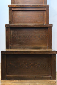 優美なけやき杢目に漆の艶やかな光沢が貫録を漂わす美濃階段箪笥 BB3337