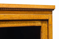 シンプル装飾でレトロな雰囲気あるガラスケース(脚付き) BB3372