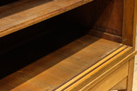 シンプル装飾でレトロな雰囲気あるガラスケース(脚付き) BB3372