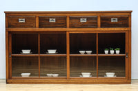 ゆらゆらガラスが引き立つ上品な佇まいをしたガラスケース BB3379