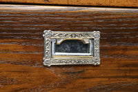 ゆらゆらガラスが引き立つ上品な佇まいをしたガラスケース BB3379