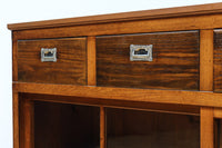 ゆらゆらガラスが引き立つ上品な佇まいをしたガラスケース BB3379