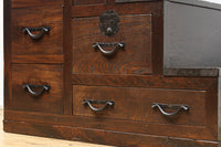 小型サイズ!! 歳月を重ねた時代の風格漂う階段箪笥 BB3380