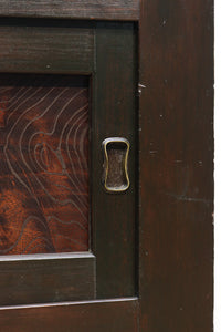 珍品!! 赤みを帯びた艶やかな色彩と丸金具が趣きを深める収納箪笥 BB3381