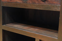 珍品!! 赤みを帯びた艶やかな色彩と丸金具が趣きを深める収納箪笥 BB3381