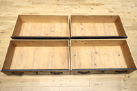 珍品!! 赤みを帯びた艶やかな色彩と丸金具が趣きを深める収納箪笥 BB3381