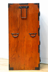 唐獅子の装飾金具が圧巻の華やかで凛々しい仙台箪笥 BB3391