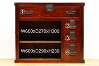 横桟造りの引き戸が印象深い庄内帳場箪笥 BB3398