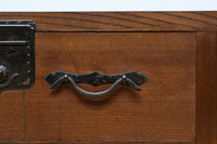 穏やかなケヤキ杢目が浮かぶ時代のローチェスト BB3440