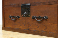 穏やかなケヤキ杢目が浮かぶ時代のローチェスト BB3440