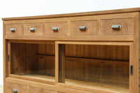 稀少‼︎ 温かみのある木地色に引き出しを上下に備えたレトロオークガラスケース BB3450