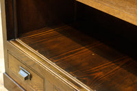 ゆらゆらガラスとレリーフ彫刻で優しい雰囲気のガラスケース BB3452