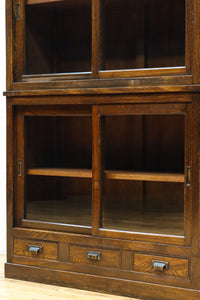 ゆらゆらガラスとレリーフ彫刻で優しい雰囲気のガラスケース BB3452