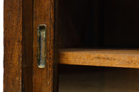 ゆらゆらガラスとレリーフ彫刻で優しい雰囲気のガラスケース BB3452