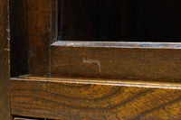 ゆらゆらガラスとレリーフ彫刻で優しい雰囲気のガラスケース BB3452