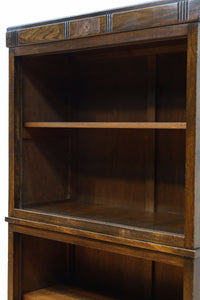 ゆらゆらガラスとレリーフ彫刻で優しい雰囲気のガラスケース BB3452