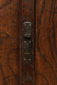 渋みを増した風合いで格調高い松本帳場箪笥 BB3546